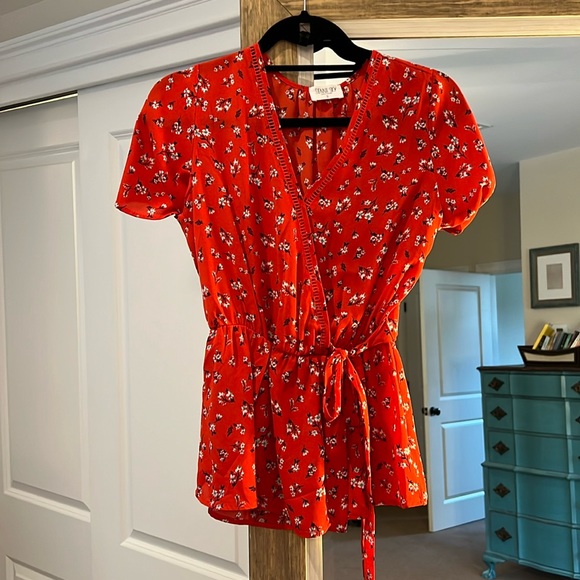 Floral blouse - Picture 2 of 3